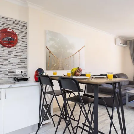 Apartamento Okstay Marina Palace Tenerife With Balcony And Pool View Costa Adeje (Tenerife)