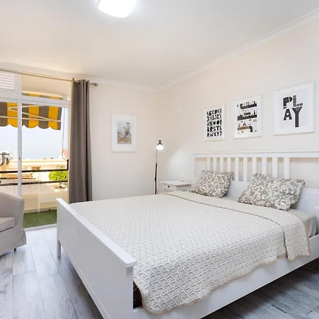 Apartamento Okstay Marina Palace Tenerife With Balcony And Pool View Costa Adeje (Tenerife)